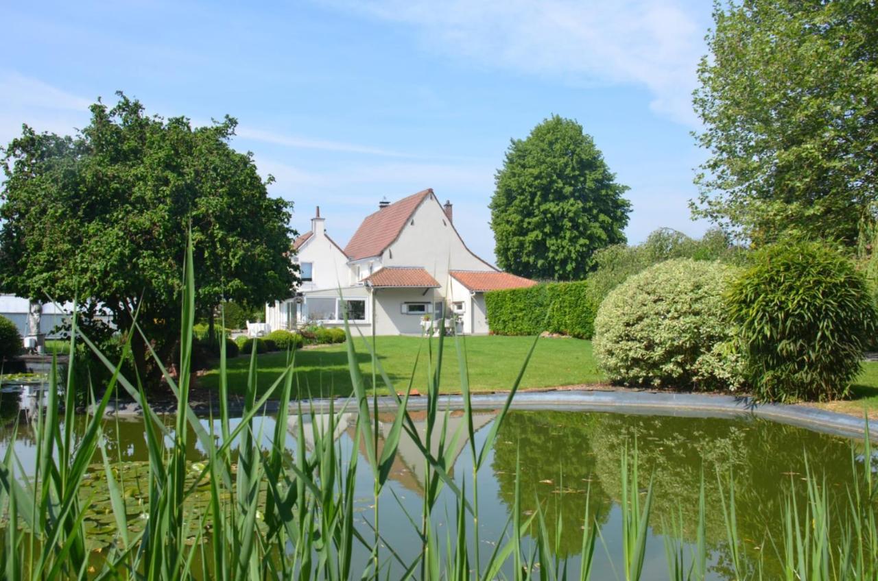 Jardin Du Marais Bed & Breakfast Froyennes Exterior photo