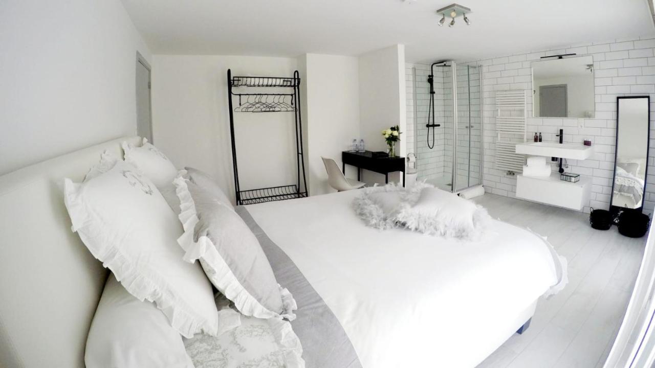 Jardin Du Marais Bed & Breakfast Froyennes Exterior photo